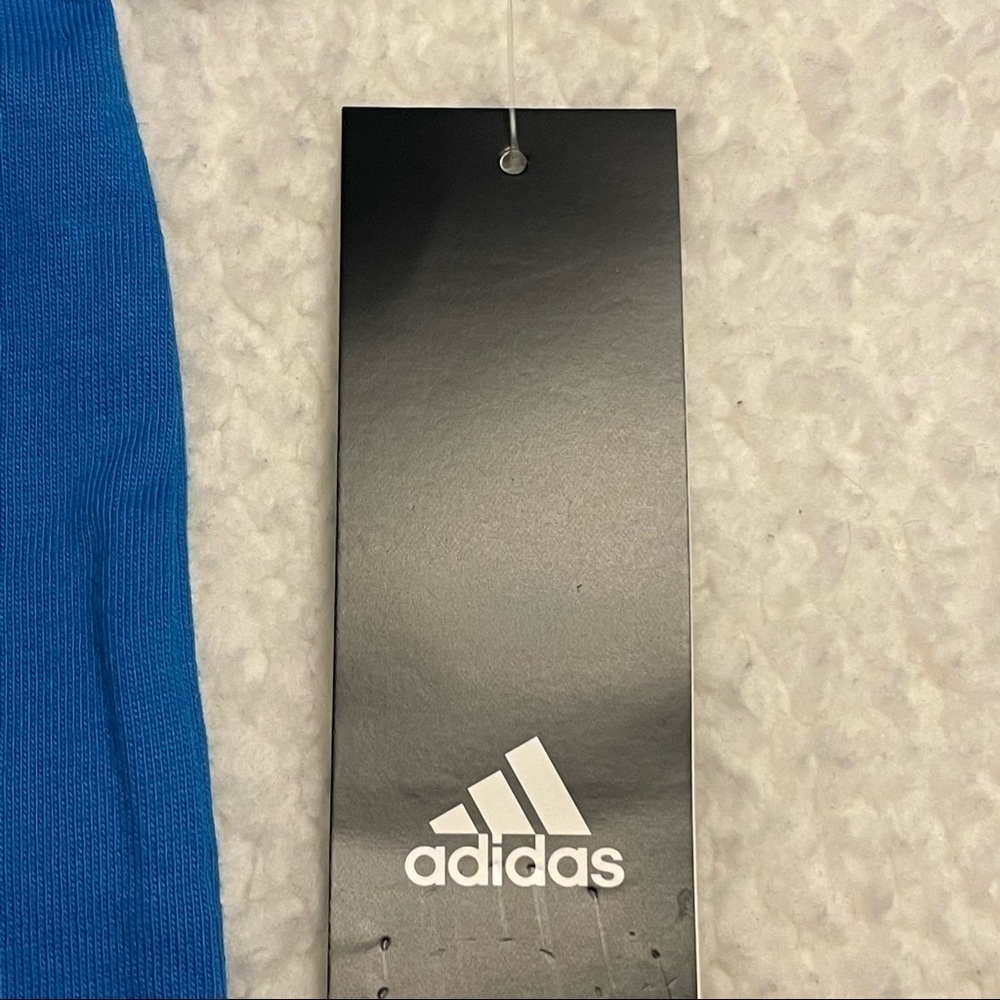 𝅺✅3X Host Pick✅ Adidas Set of 2 Onesies, 9M - Picture 10 of 13